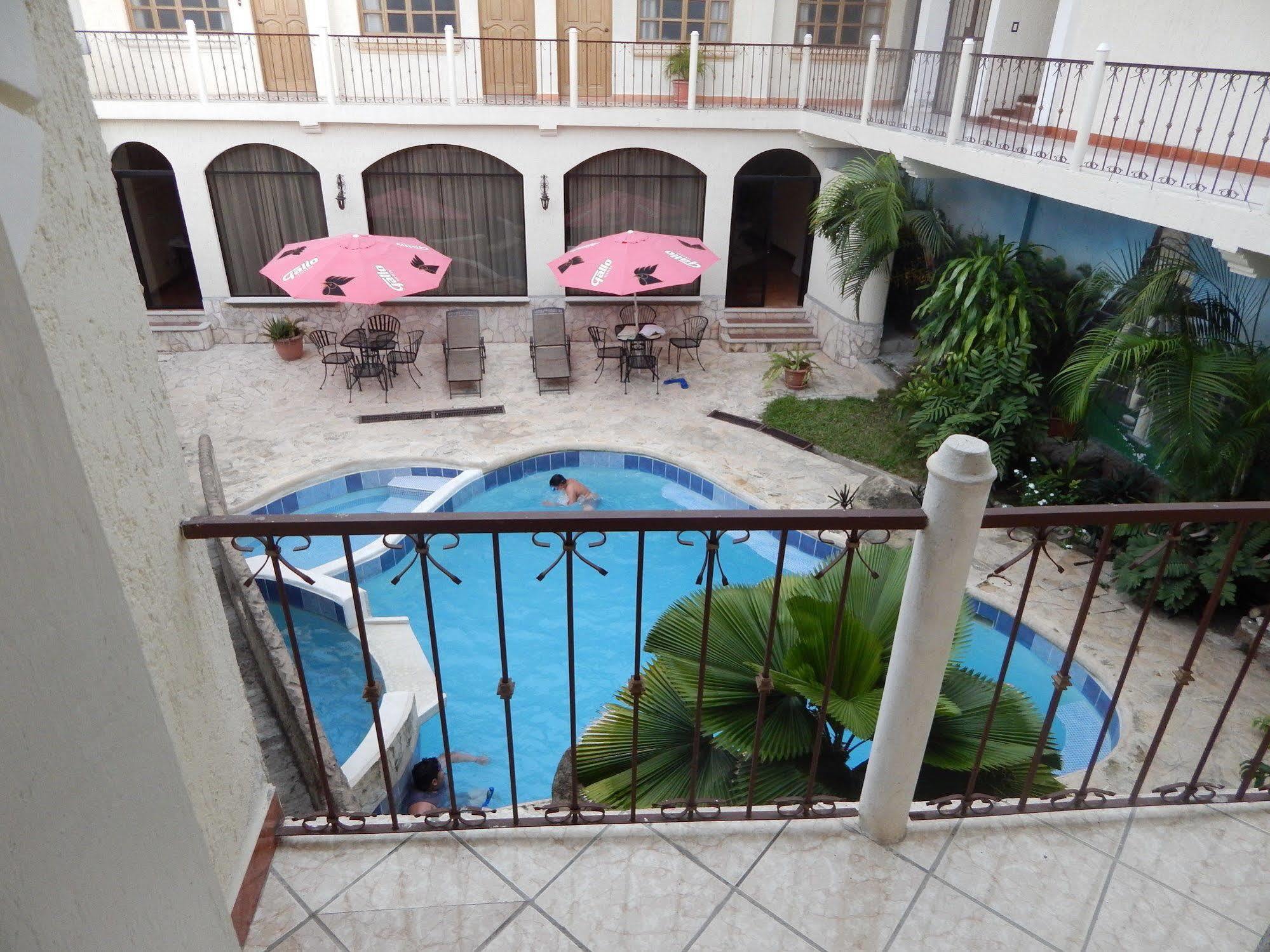 Hotel Quinta Maya Флорес Екстер'єр фото